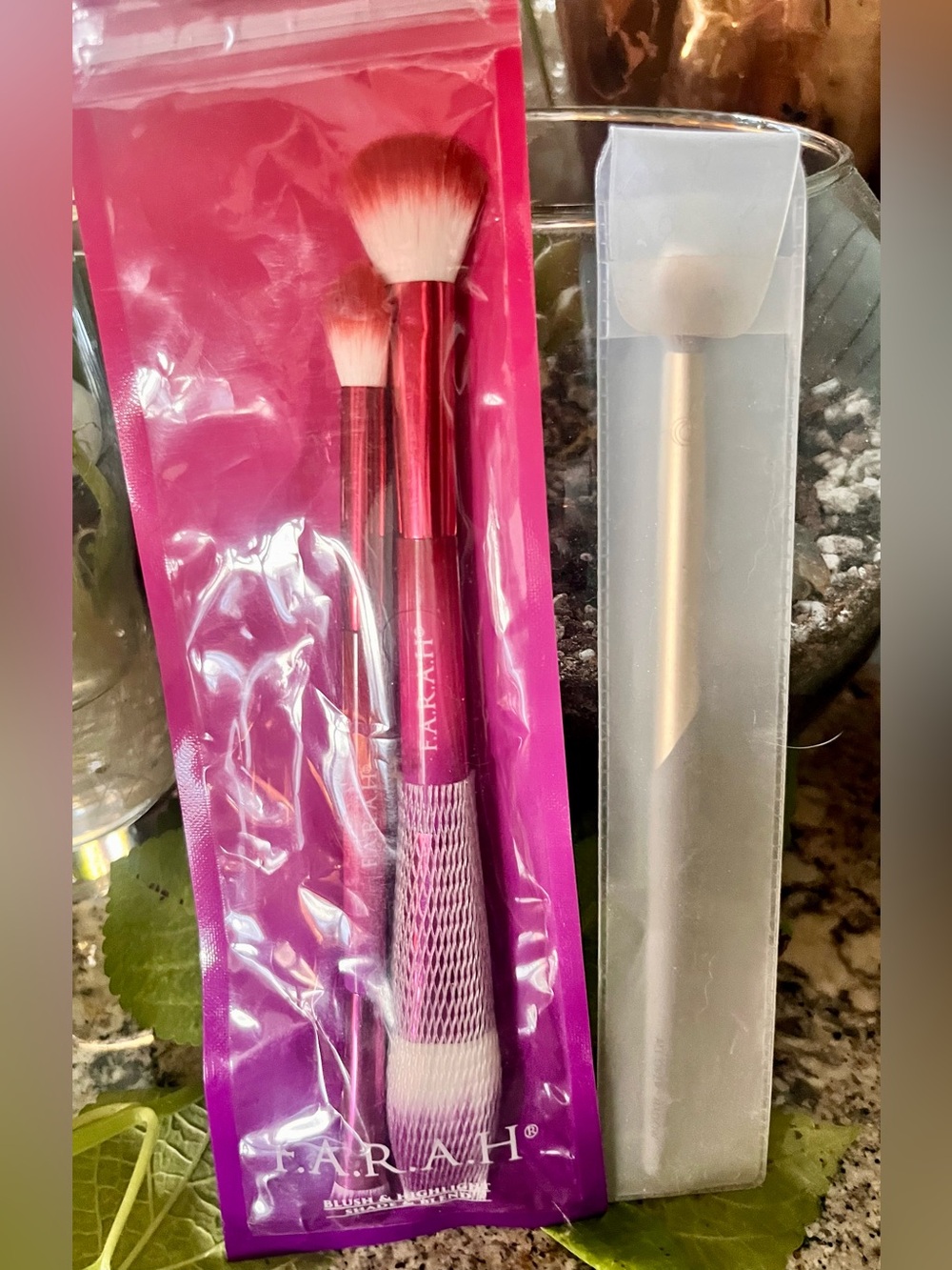 Farah Pink Ombre Makeup Brush Trio with Protective Sleeve + one Extra Brush NIB